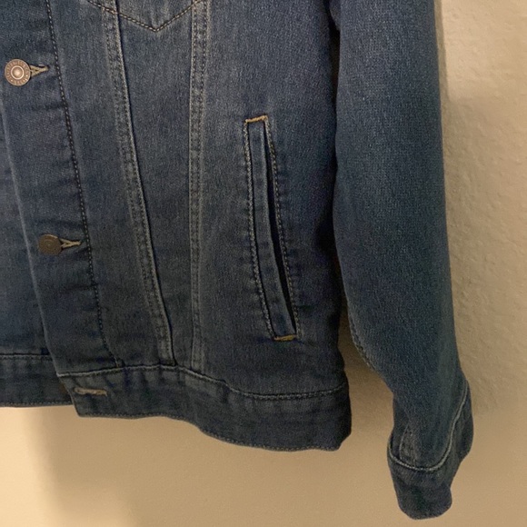 Levi Jacket - - Picture 4 of 9